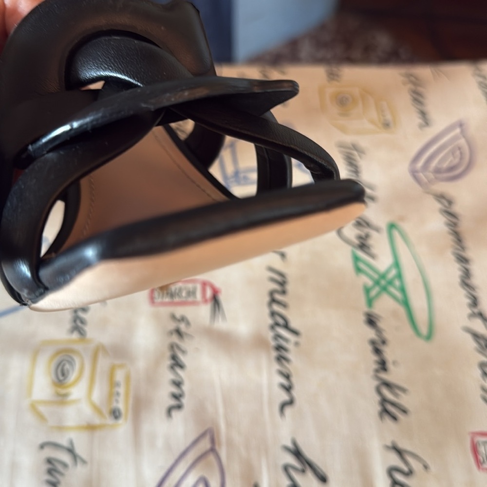 Coach Black Knotted C Heels. 8 M and brand new. - Picture 6 of 8